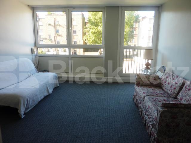 			LARGE 3/4 BED IN CAMDEN!, 3 Bedroom, 1 bath, 1 reception Flat			 Munster Square, Albany Street, REGENTS PARK / CAMDEN